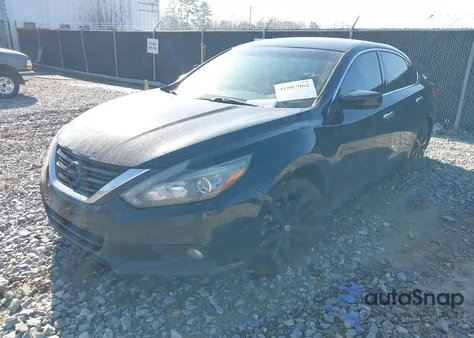 2017 Nissan Altima 2.5 Sr из США, поврежденный, VIN 1N4AL3AP2HC177562